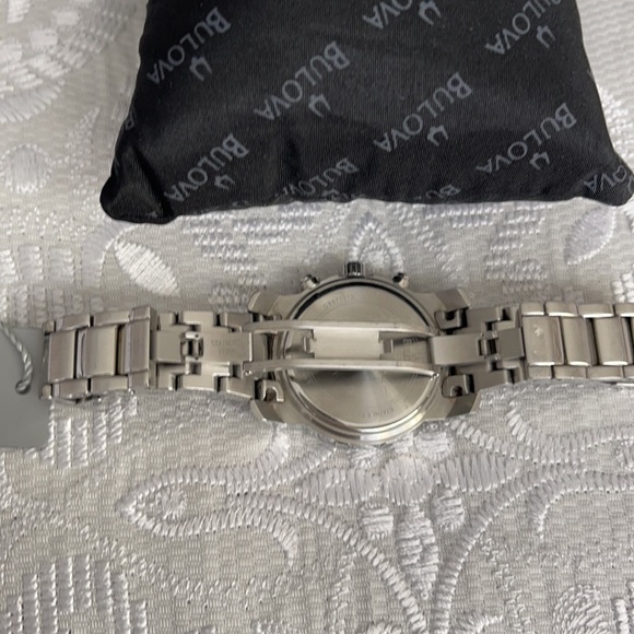 Bulova diamond quartz watch